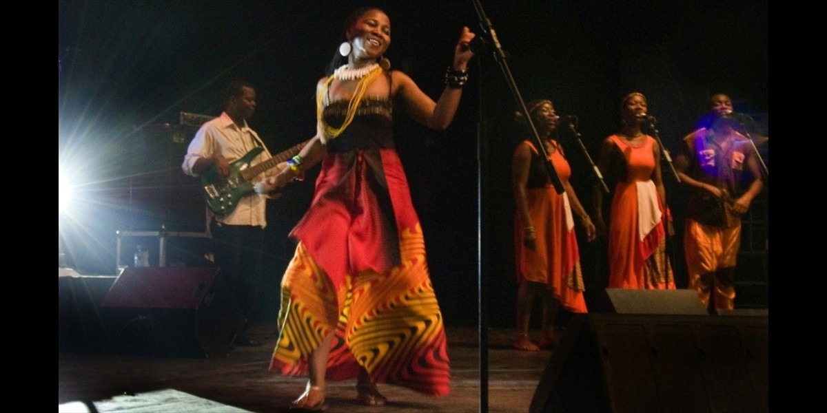 Mingas in Maputo, March 2011 (photo by Jorge Almeida)
