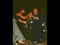 Mingas with Miriam Makeba in Maputo 2002 (Photo by ps)